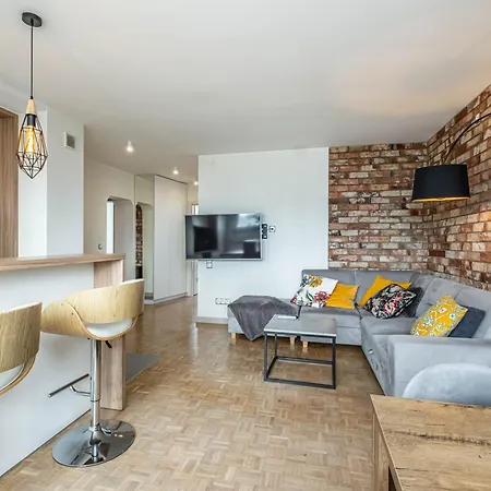 Apartment Center Tower View I *